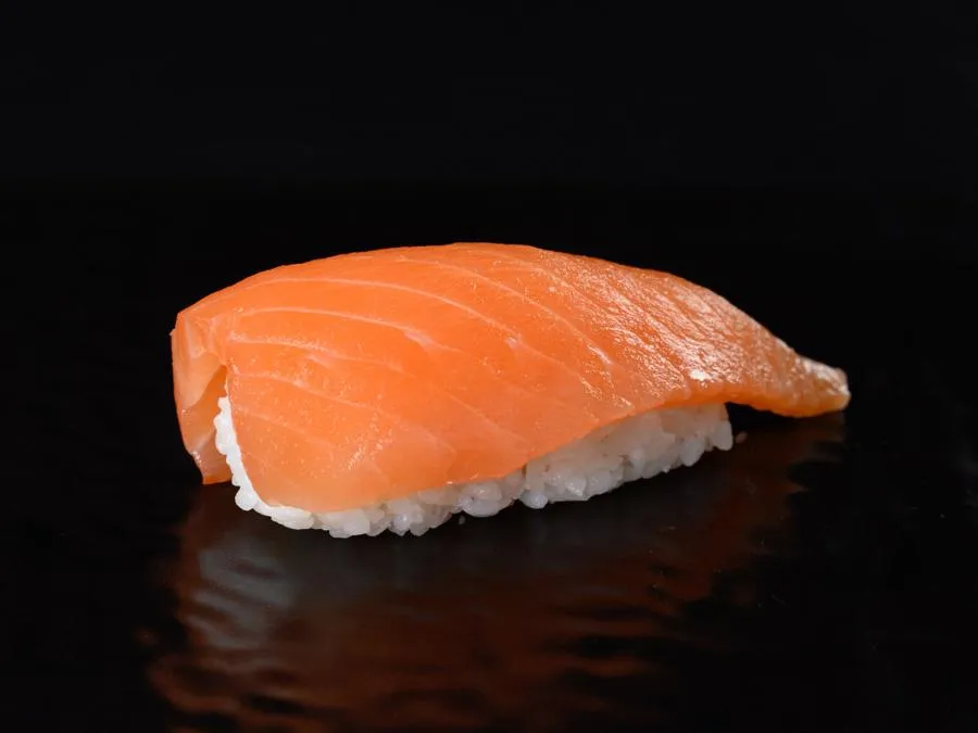 Суши Лосось